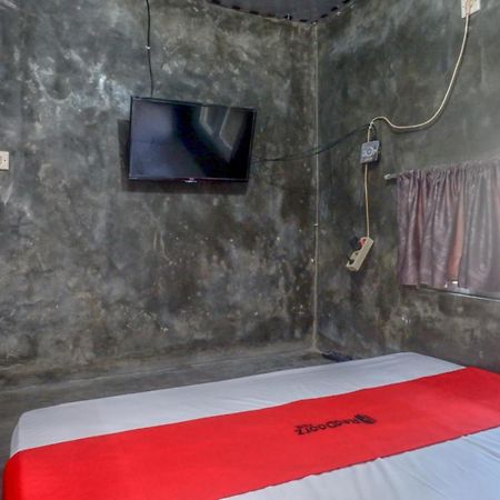 Reddoorz Near Jumbo Mall Sragen Екстериор снимка