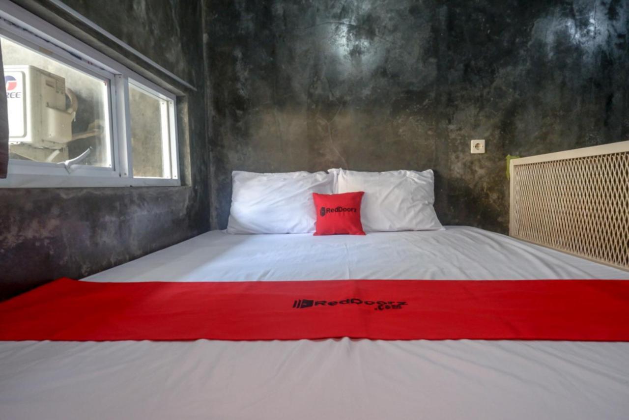 Reddoorz Near Jumbo Mall Sragen Екстериор снимка