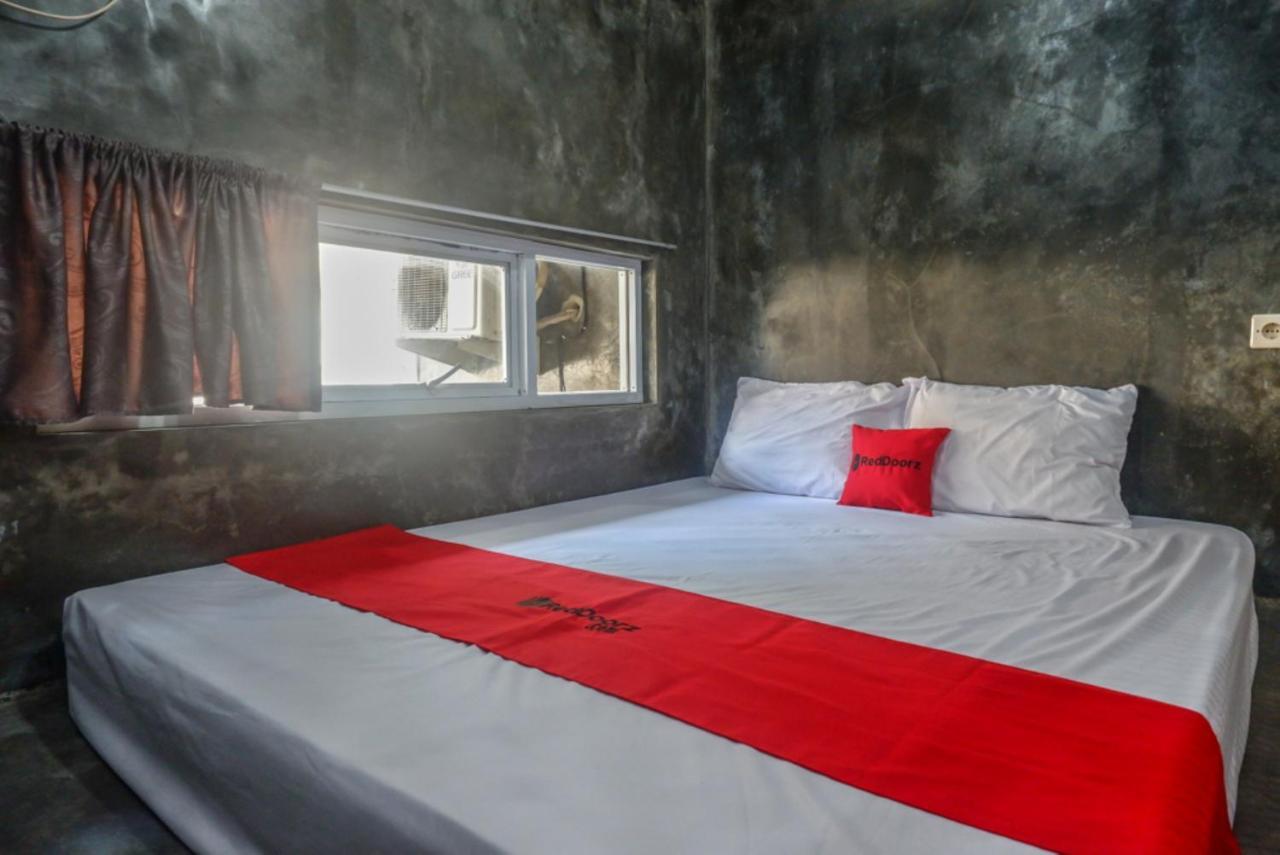 Reddoorz Near Jumbo Mall Sragen Екстериор снимка