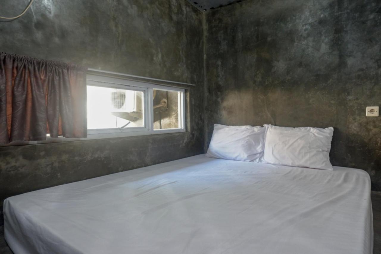 Reddoorz Near Jumbo Mall Sragen Екстериор снимка