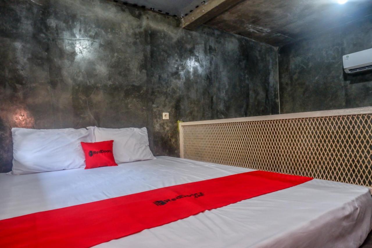 Reddoorz Near Jumbo Mall Sragen Екстериор снимка