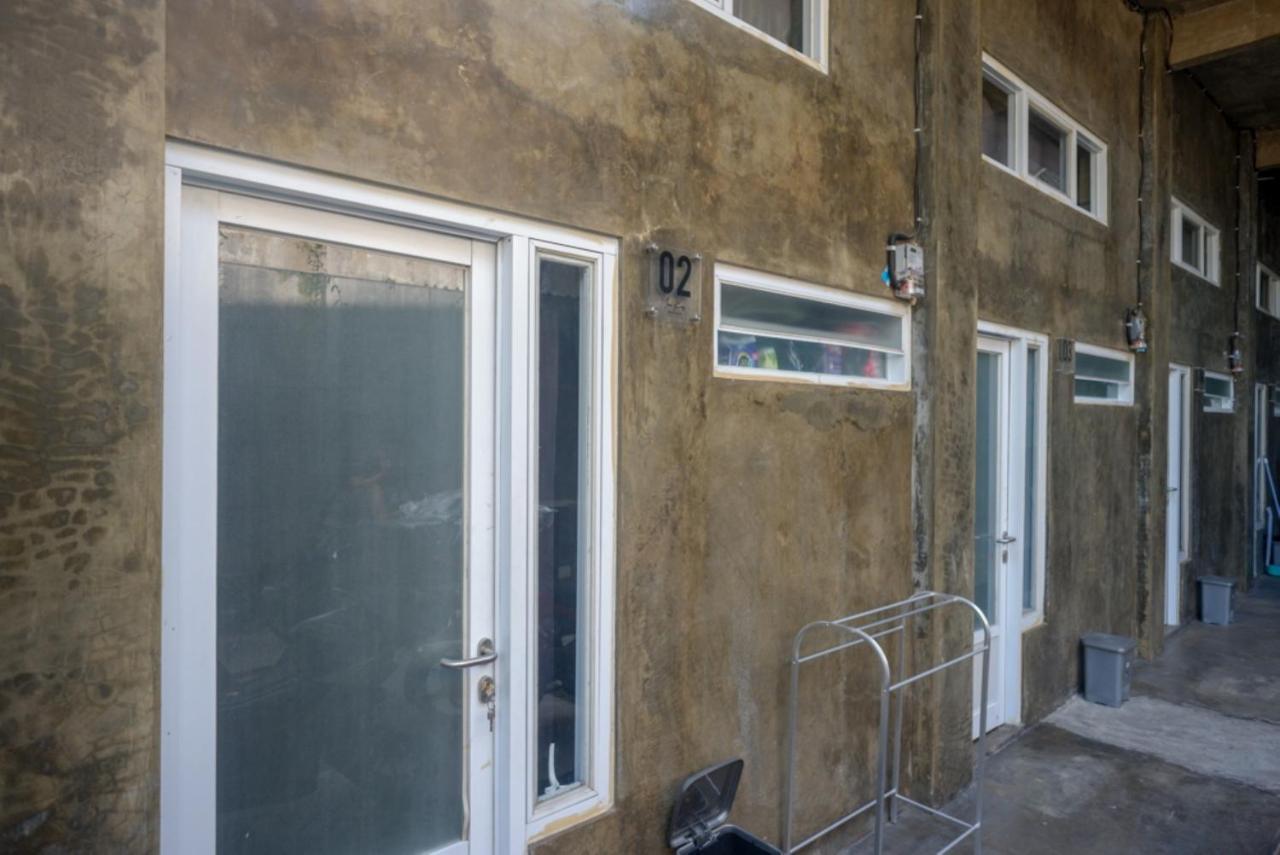 Reddoorz Near Jumbo Mall Sragen Екстериор снимка